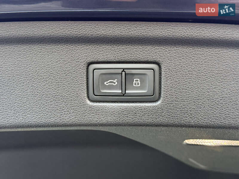 Лифтбек Audi A5 Sportback 2017 в Киверцах