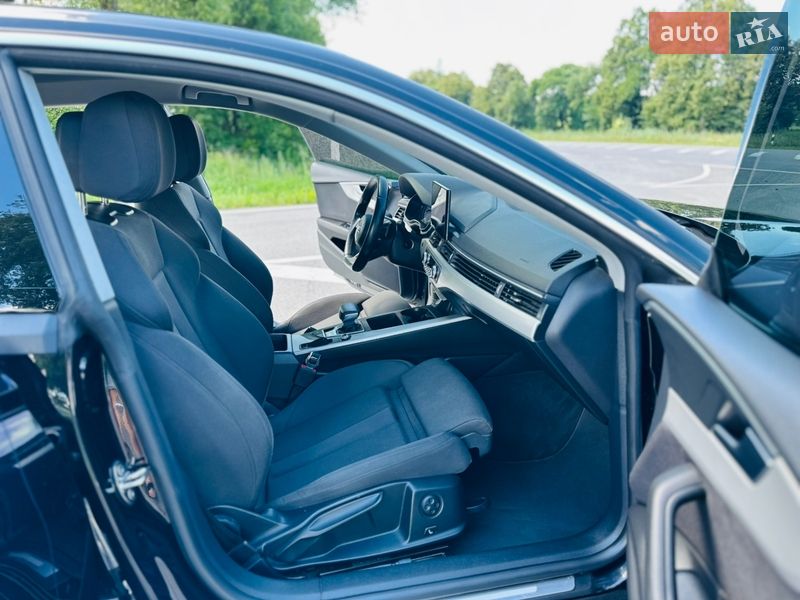 Ліфтбек Audi A5 Sportback 2020 в Ромнах