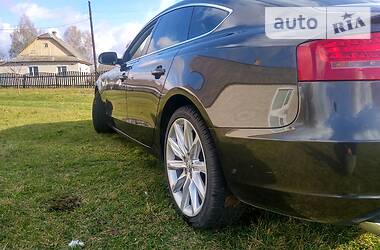 Седан Audi A5 2011 в Киеве