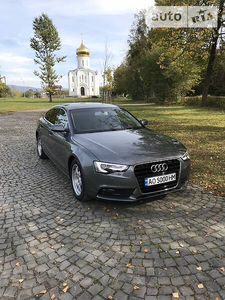 Седан Audi A5 2015 в Ужгороде
