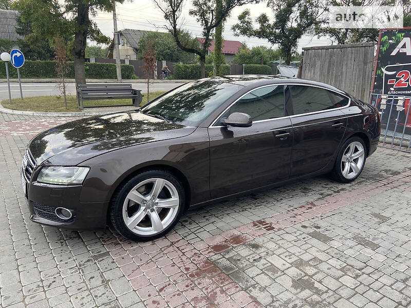 Седан Audi A5 2011 в Ивано-Франковске