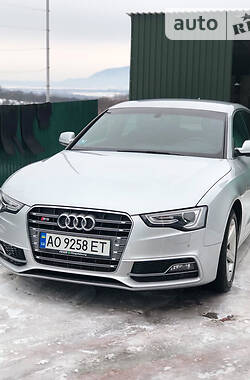 Седан Audi A5 2011 в Виноградові