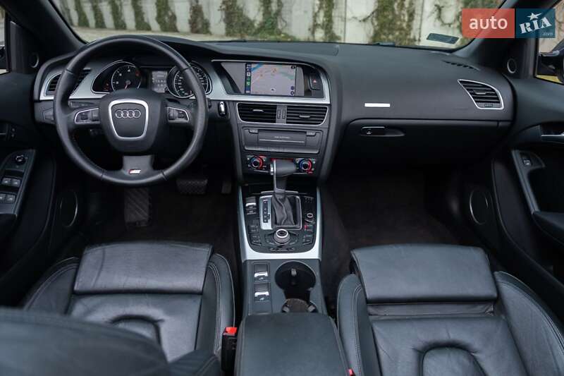 Кабриолет Audi A5 2011 в Киеве