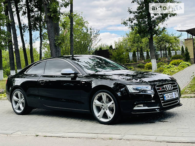 Купе Audi A5 2015 в 