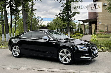 Купе Audi A5 2015 в 