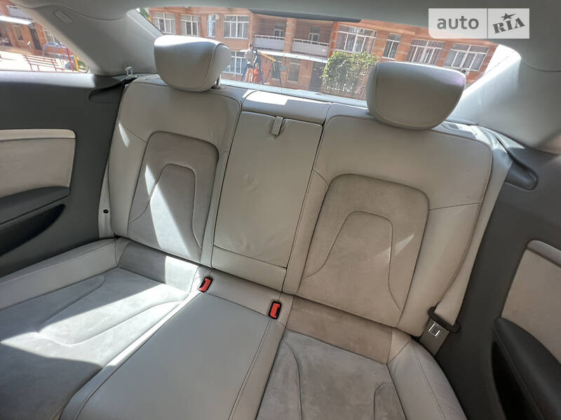 Купе Audi A5 2012 в Одессе