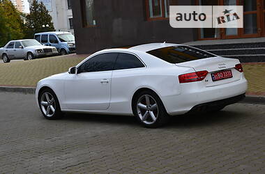 Купе Audi A5 2010 в Луцьку