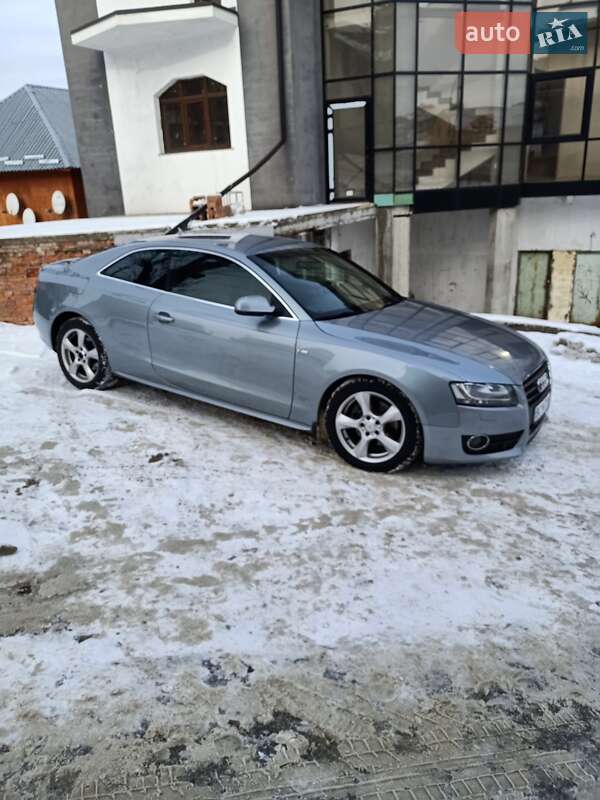 Купе Audi A5 2009 в Львові
