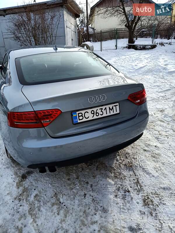 Купе Audi A5 2009 в Львові