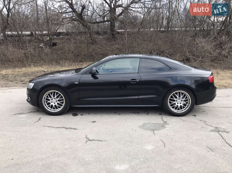 Купе Audi A5 2009 в Дніпрі