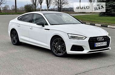 Купе Audi A5 2017 в 