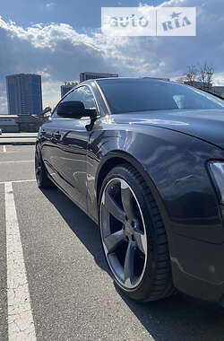 Купе Audi A5 2012 в Києві