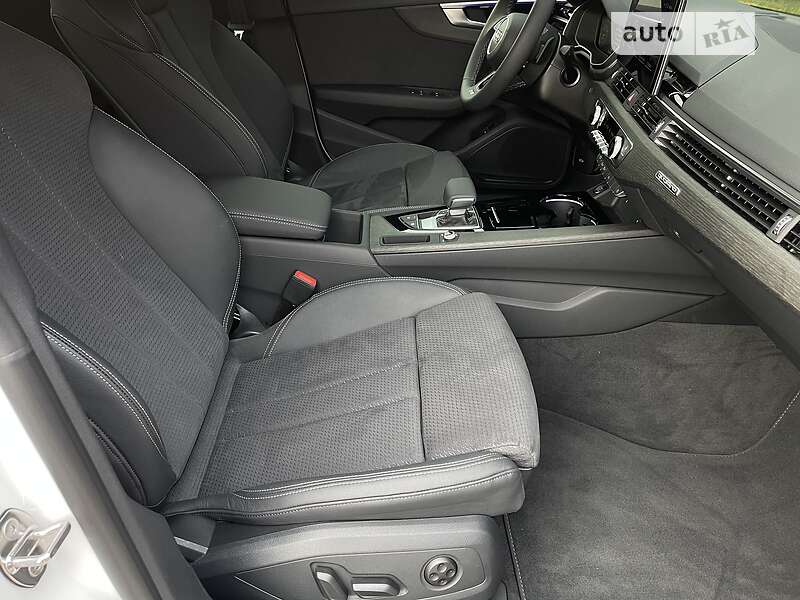 Лифтбек Audi A5 2022 в Киеве