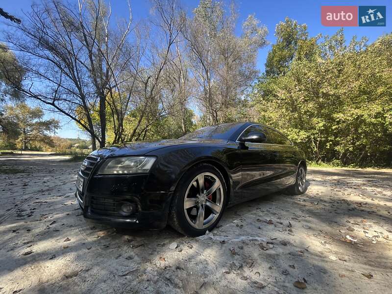 Купе Audi A5 2010 в Карловке