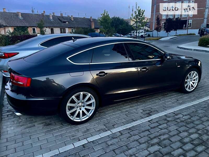 Купе Audi A5 2011 в Киеве