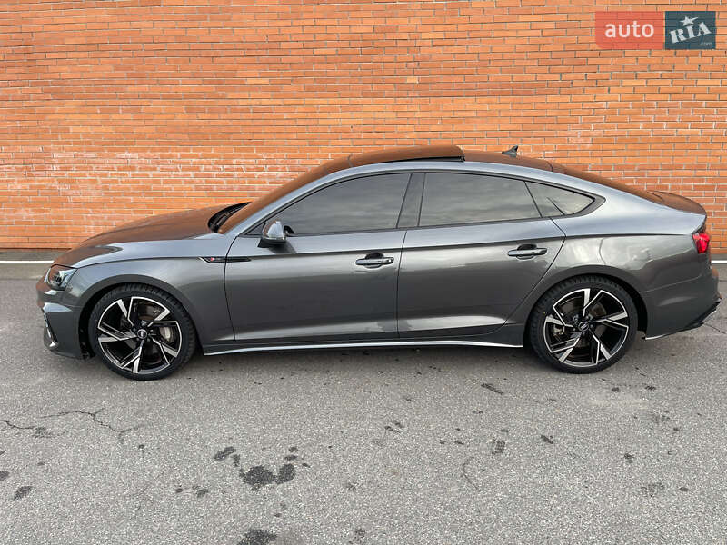 Лифтбек Audi A5 2020 в Киеве