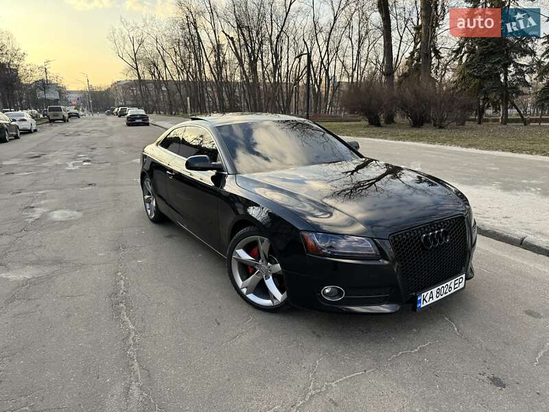 Купе Audi A5 2011 в 