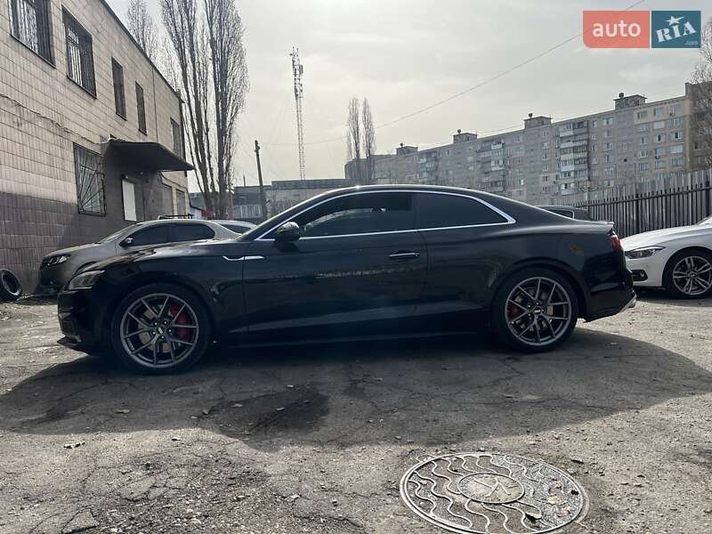 Купе Audi A5 2017 в Киеве