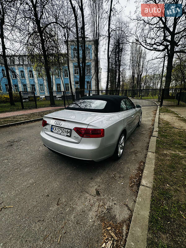 Кабриолет Audi A5 2013 в Киеве
