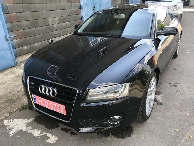 Купе Audi A5 2009 в Березному