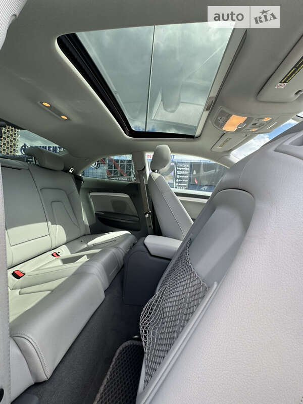 Купе Audi A5 2012 в Киеве