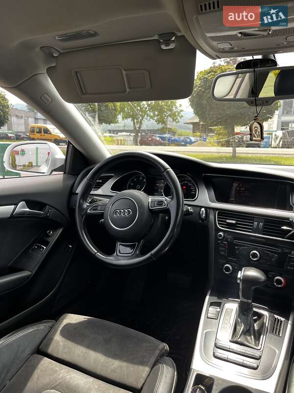 Купе Audi A5 2011 в Тячеве