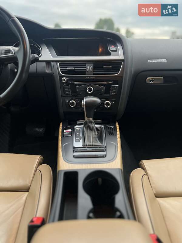 Купе Audi A5 2012 в Києві