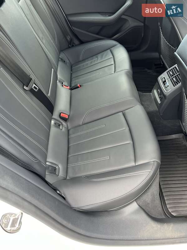 Лифтбек Audi A5 2022 в Киеве