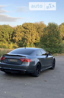 Купе Audi A5 2015 в 