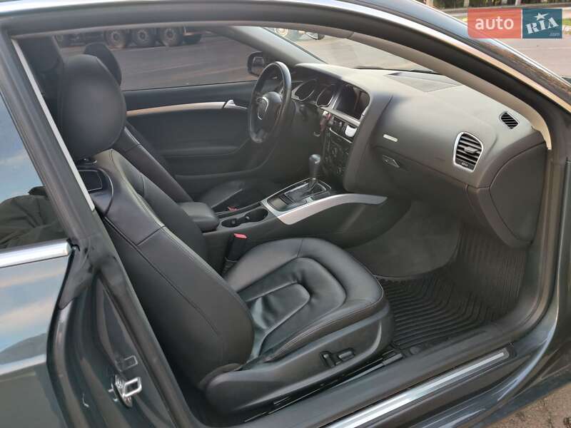 Купе Audi A5 2010 в Николаеве
