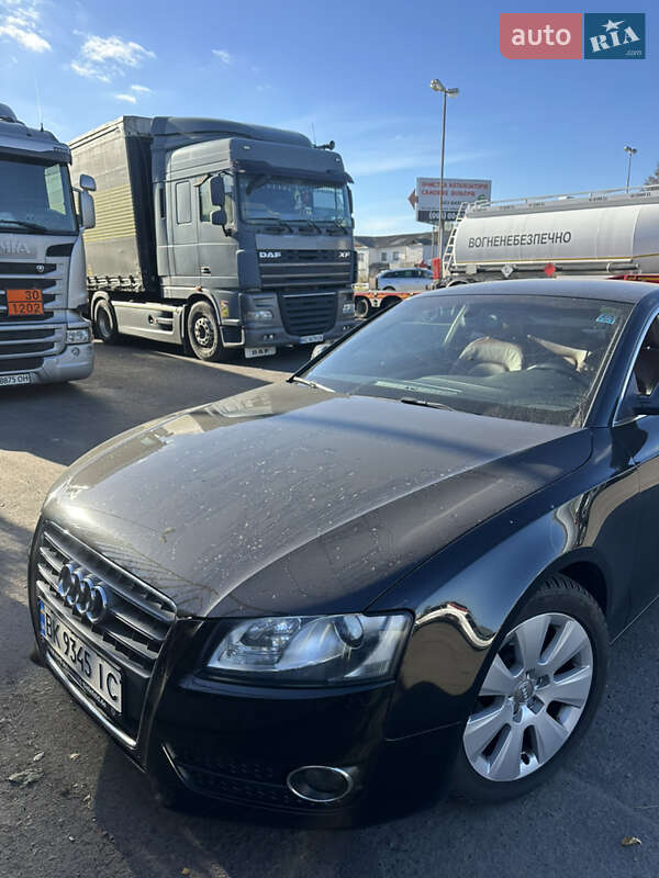 Купе Audi A5 2009 в Вараше