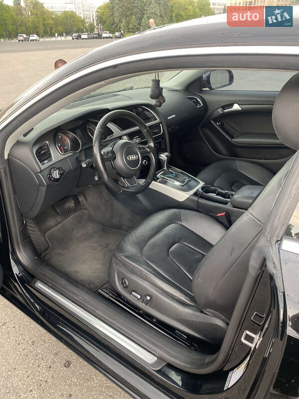 Купе Audi A5 2013 в Киеве