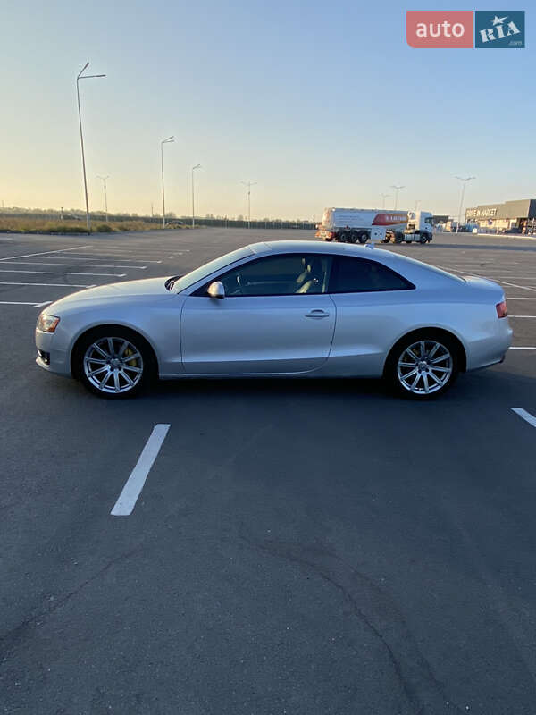 Купе Audi A5 2011 в Днепре