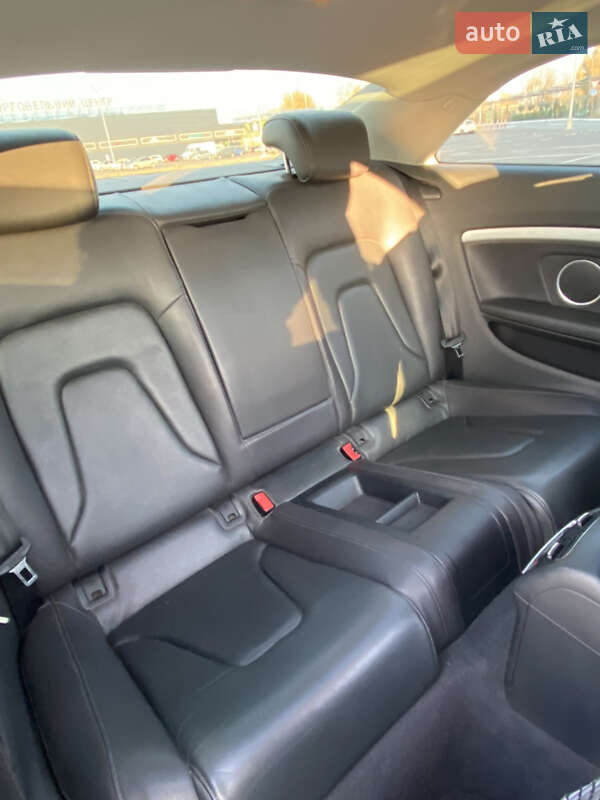 Купе Audi A5 2011 в Днепре