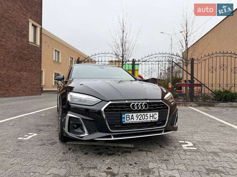 Лифтбек Audi A5 2020 в Киеве