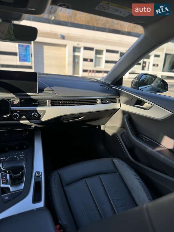 Купе Audi A5 2018 в Киеве