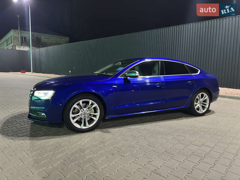 Купе Audi A5 2009 в 