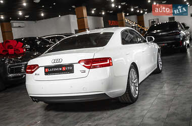 Купе Audi A5 2011 в 