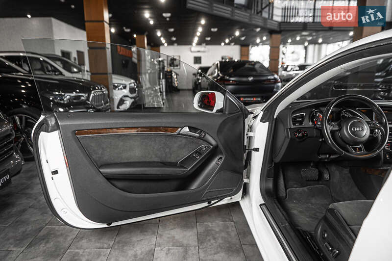 Купе Audi A5 2011 в Одессе