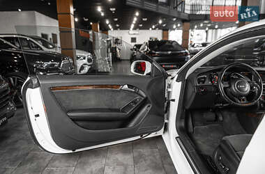 Купе Audi A5 2011 в 
