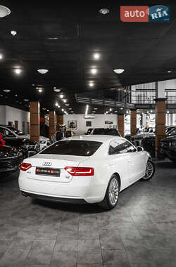 Купе Audi A5 2011 в 