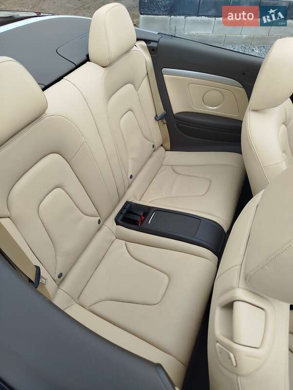 Кабриолет Audi A5 2015 в Ровно