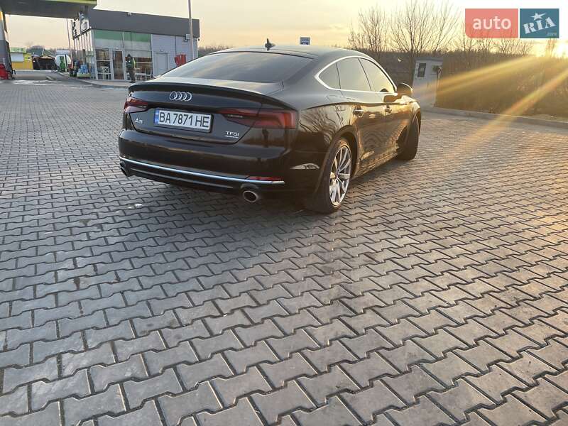 Купе Audi A5 2018 в Первомайську