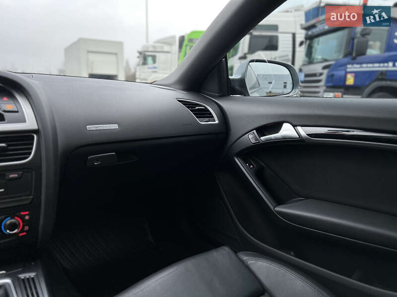 Купе Audi A5 2011 в Ровно