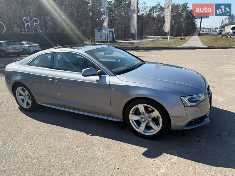Купе Audi A5 2015 в Киеве