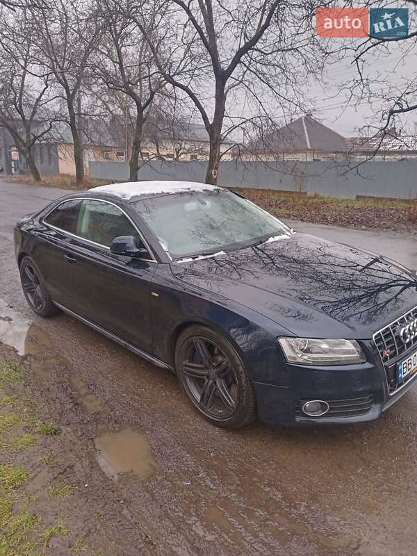 Купе Audi A5 2008 в Ужгороде