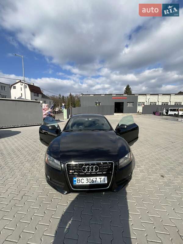 Купе Audi A5 2011 в 