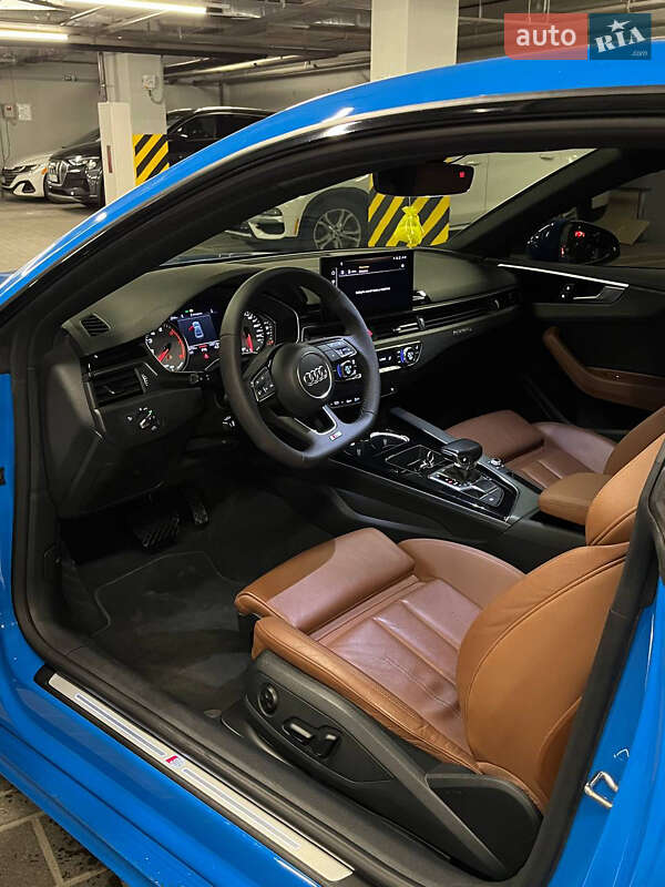 Купе Audi A5 2022 в Львове