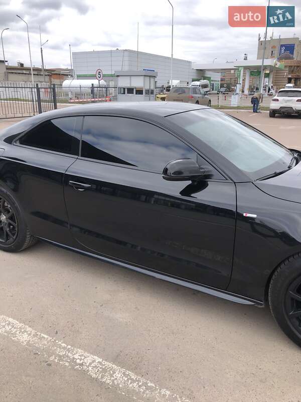 Купе Audi A5 2010 в Сумах