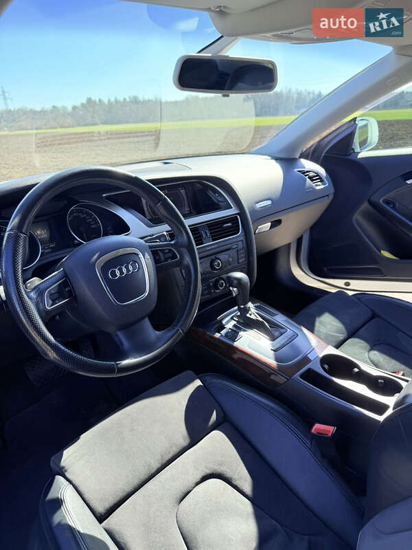 Купе Audi A5 2010 в Киеве фото 6 Купе Audi A5 2010 в Киеве